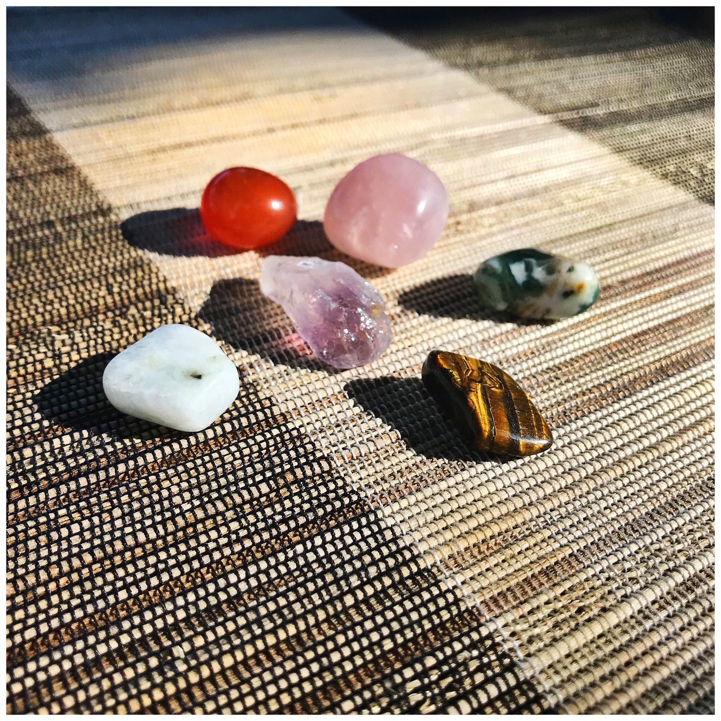 Are crystals & gemstones top skin allergens? 🤔 #SkintelSunday 

👌 Mineral crystals (like agate, chalcedony, malachite, tiger’s eye, and amethyst) and rocks that are considered gemstones (like jade and lapis lazuli) are not top contact allergens allergens. But look out for those that may be contaminated with allergens like nickel, cobalt, gold, or chrome. 

🧼 Reactions can also occur with handling, such as if the stones are washed with cleaning agents that do have allergens, stored in containers with allergens, or touched by hands that have touched allergens. 

💍 As well, the settings of these semiprecious stones may cause allergic reactions if they contain nickel, gold, leather, or other allergenic metals or materials.

If you have a history of sensitive skin, don’t guess: random trial and error can cause more damage. Ask your dermatologist about a patch test.

🔍 MORE GREAT SKINTEL: VMVinSKIN.com 

🍿 Subscribe to our YouTube channel —http://s.myvmv.com/YouTube — and follow us on TikTok at http://s.myvmv.com/VMVonTikTok

🧑‍⚕️ HAD A PATCH TEST? ASK US TO CUSTOMIZE RECOMMENDATIONS BASED ON YOUR ALLERGENS! 

🔬⚗️ SHOP our non-comedogenic, non-acnegenic, validated hypoallergenic products — the majority with our clinically-published VCO plus monolaurin — at vmvhypoallergenics.com!

⛑🔬⚗️ #SavingTheWorldsSkin #skintel #skintelligence #hypoallergenic #contactdermatitis #sensitiveskin